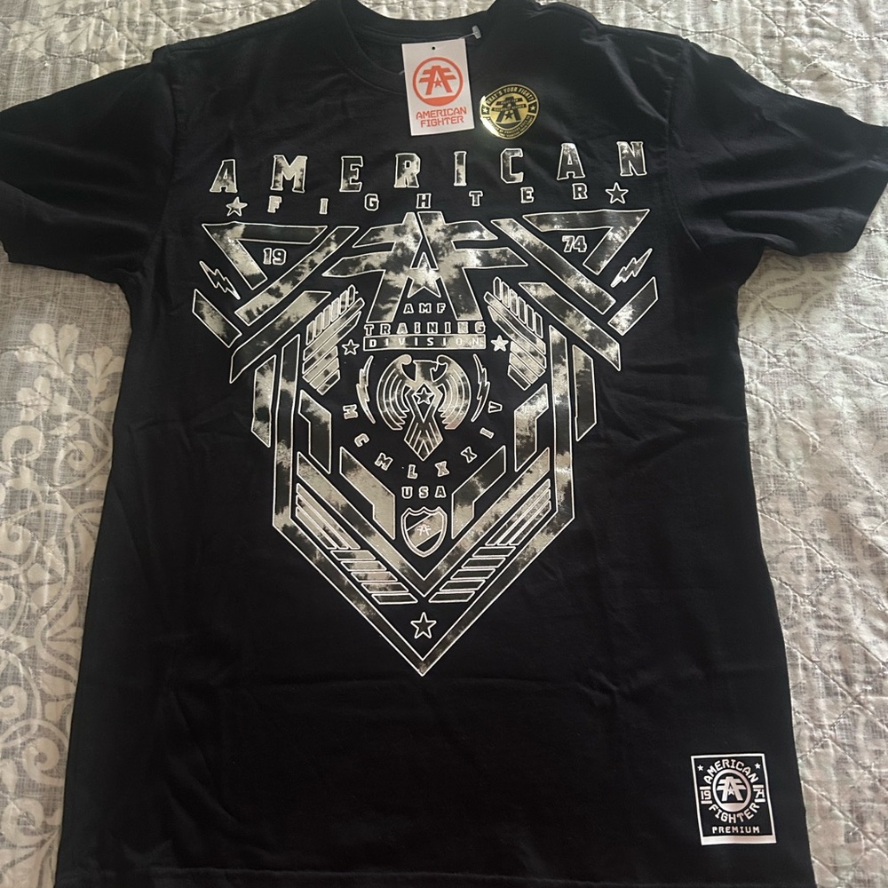 NWT men’s S American Fighter Black Tee
